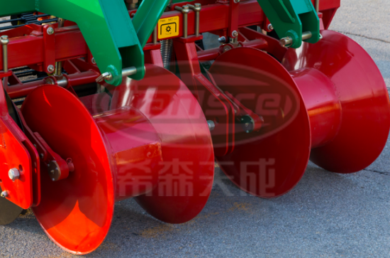 2017新款！4UX-170A型懸掛式馬鈴薯收獲機(jī)，你值得擁有！